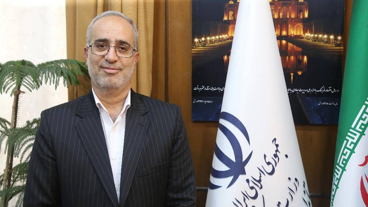 پیام استاندارکرمان به مناسبت صعود مس کرمان به لیگ برتر