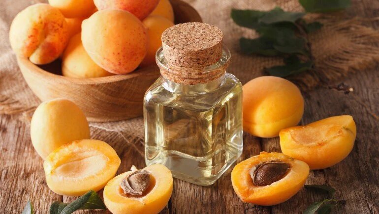 تکلیف ما با هسته زردآلو چیست؟