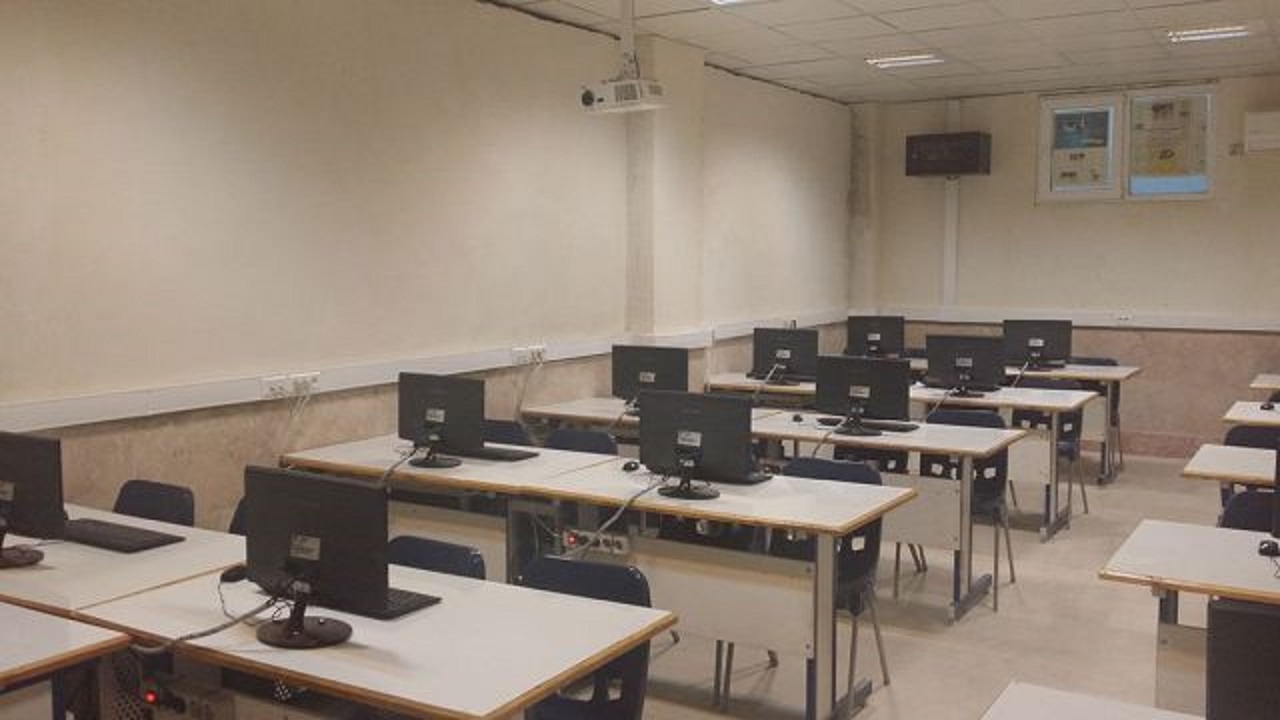 اختصاص ۱۰۰ میلیارد ریال اعتبار برای تجهیز هنرستان‌های اردبیل