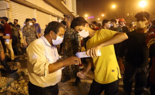 مواکب مردمی در کنار امدادگران متروپل