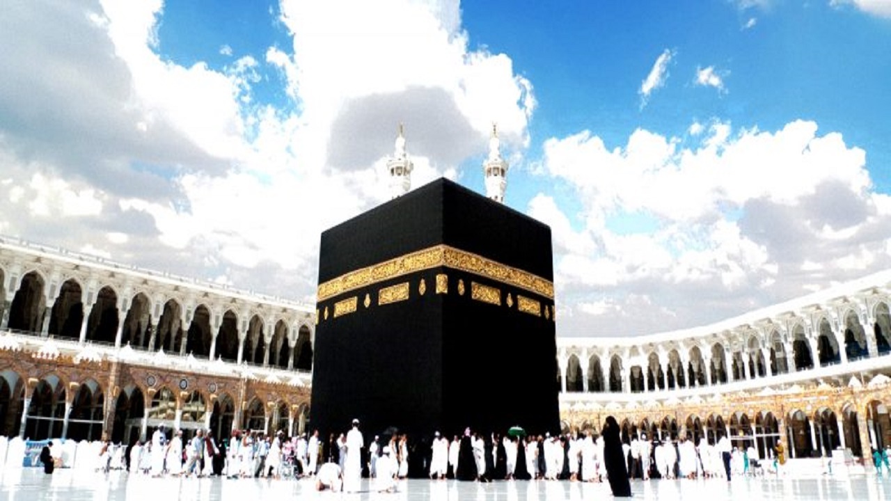 نور خورشید به طور عمود بر خانه خدا تابید + فیلم
