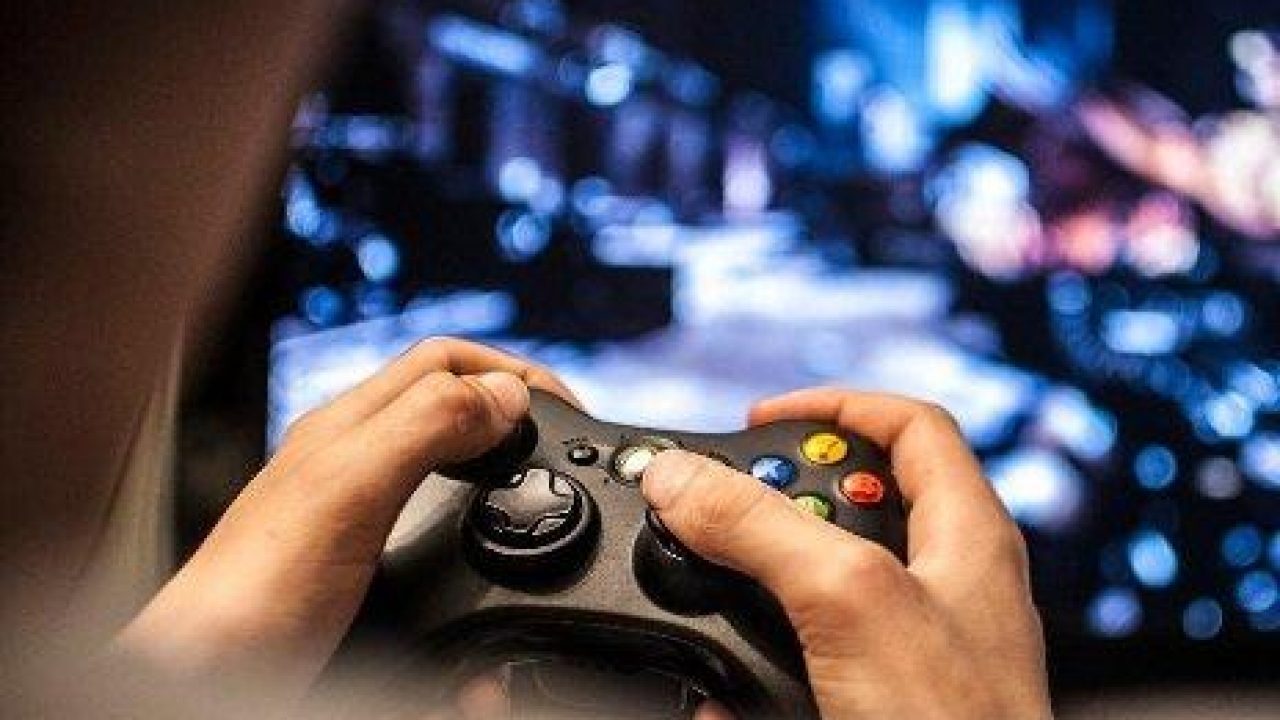 نوجوان بوشهری برای خرید امتیاز بازی از حساب پدرش مایه گذاشت