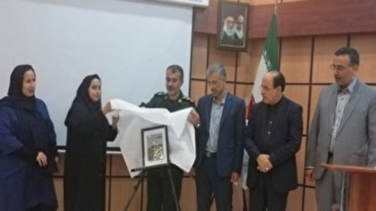 رونمایی از کتاب شعر (باران افقی) و پوستر جشنواره ملی فانوس