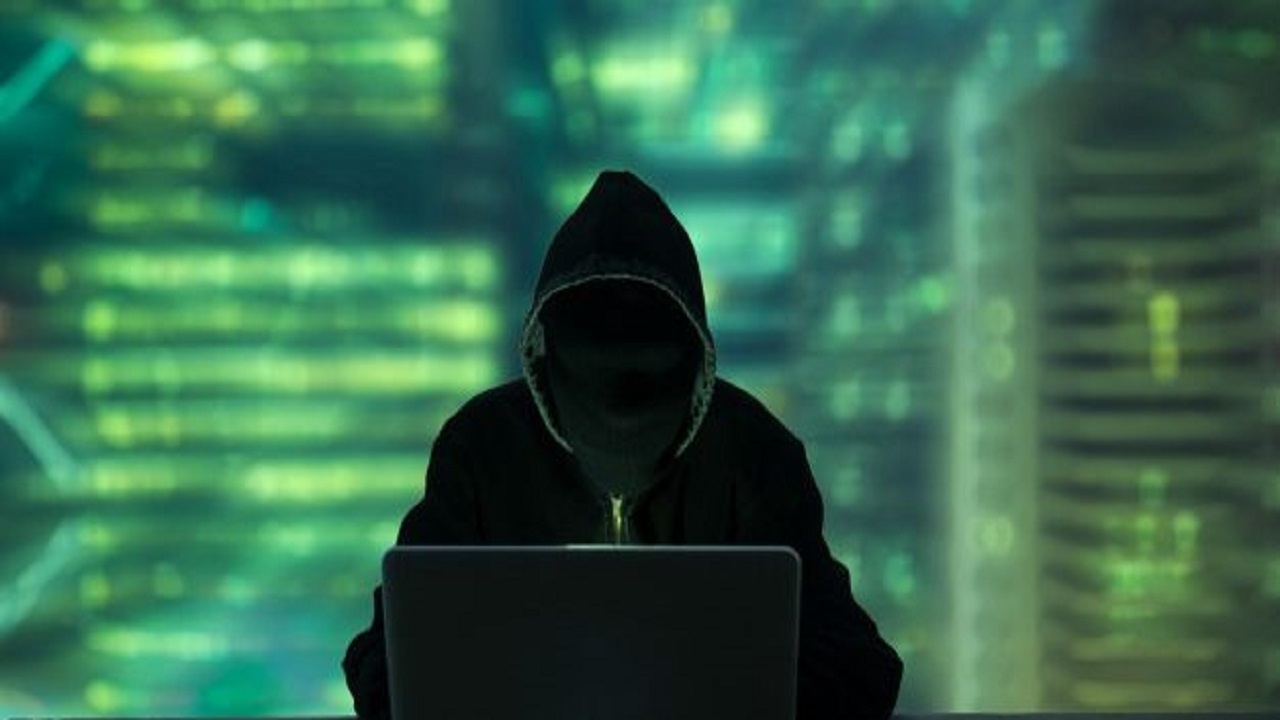 فقه نسبت به جرایم سایبری مثل کلاهبرداری اینترنتی چه واکنشی دارد؟