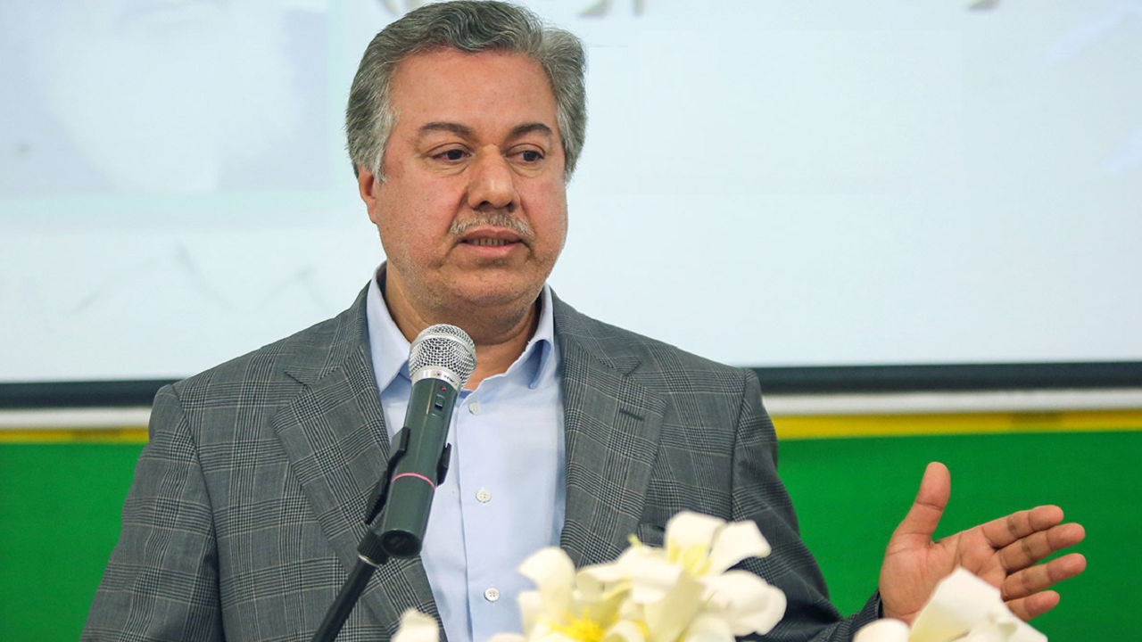 توسعه ارتباطات بین‌المللی جهت آموزش دانشجویان دندان‌پزشکی مشهد