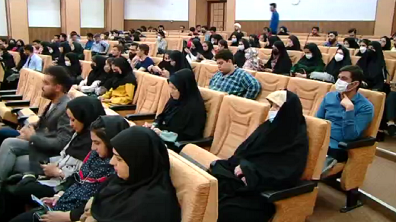 اختتامیه شعر دانشجویی در قزوین