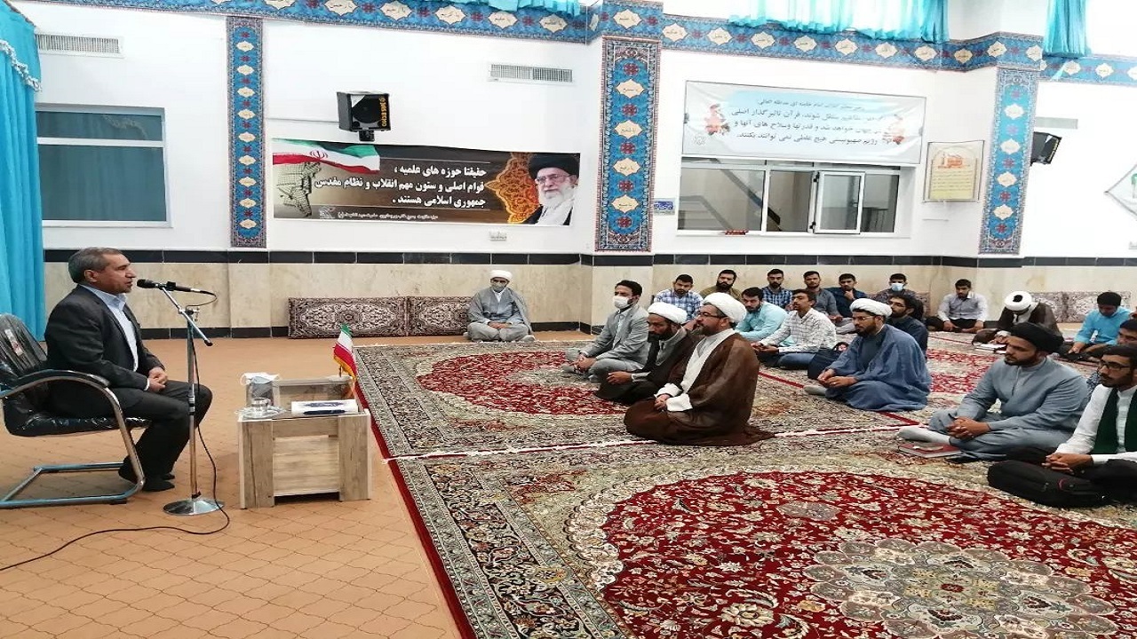 طلاب سردمداران جهاد تبیین هستند