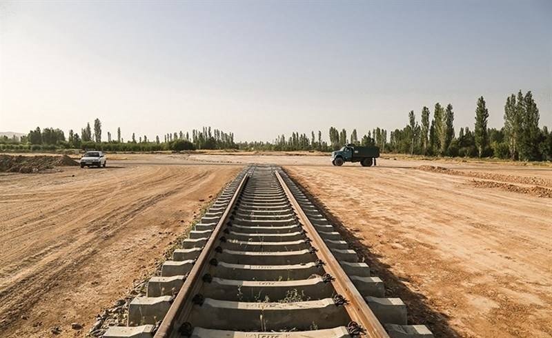 بومی سازی قطار سریع السیر اصفهان- تهران 