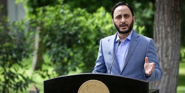 هیچگونه تغییر قیمت نان و بنزین در دستور کار دولت نیست/ پرداخت نقدی یارانه همچنان ادامه دارد