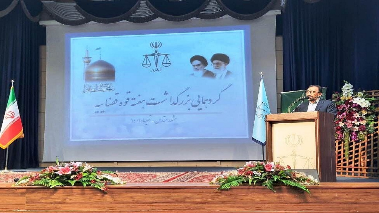 مبنای قیمت کالا‌ها و خدمات باید تعیین و قیمت‌های قبلی اصلاح شود