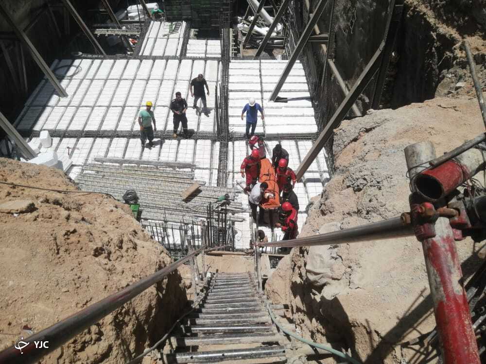 سقوط کارگر ساختمانی به محل گودبرداری