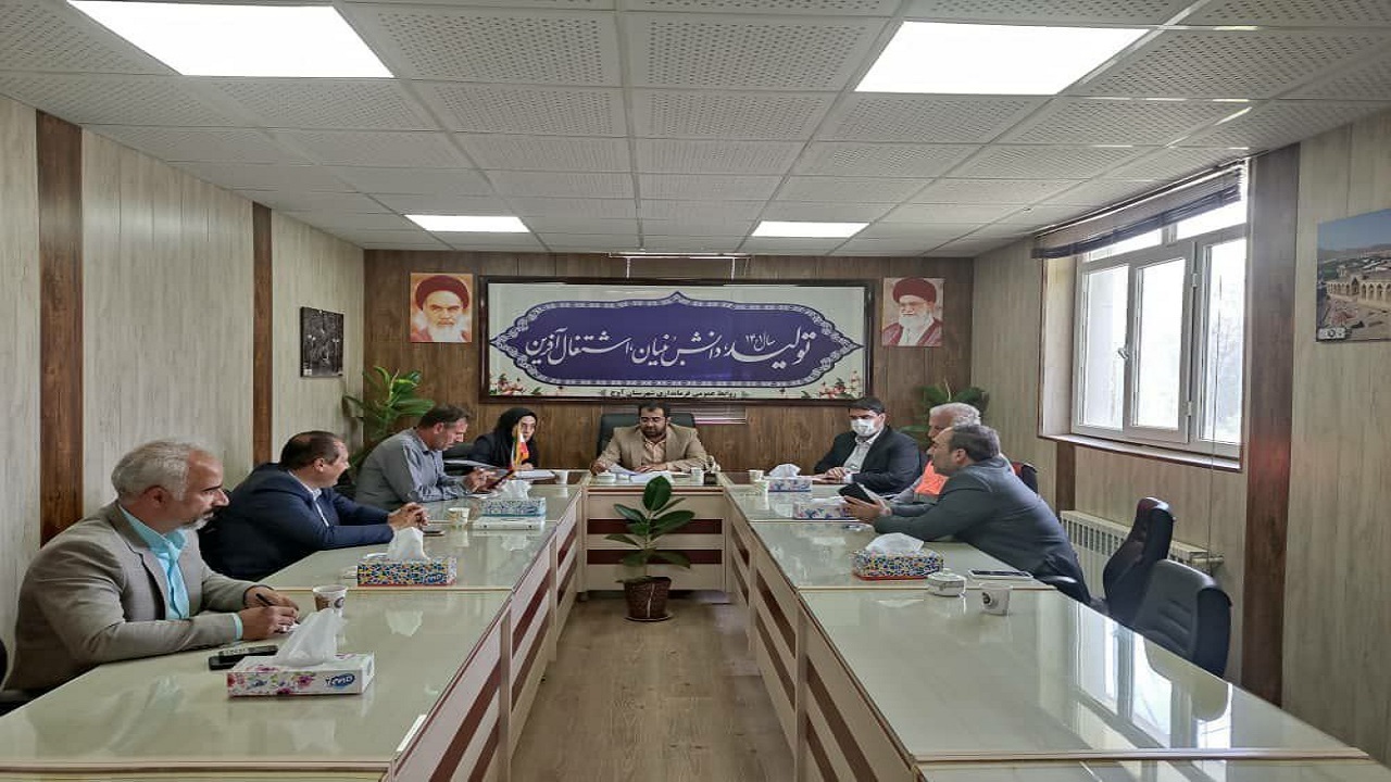 راه‌های روستایی آوج آسفالت خواهد شد