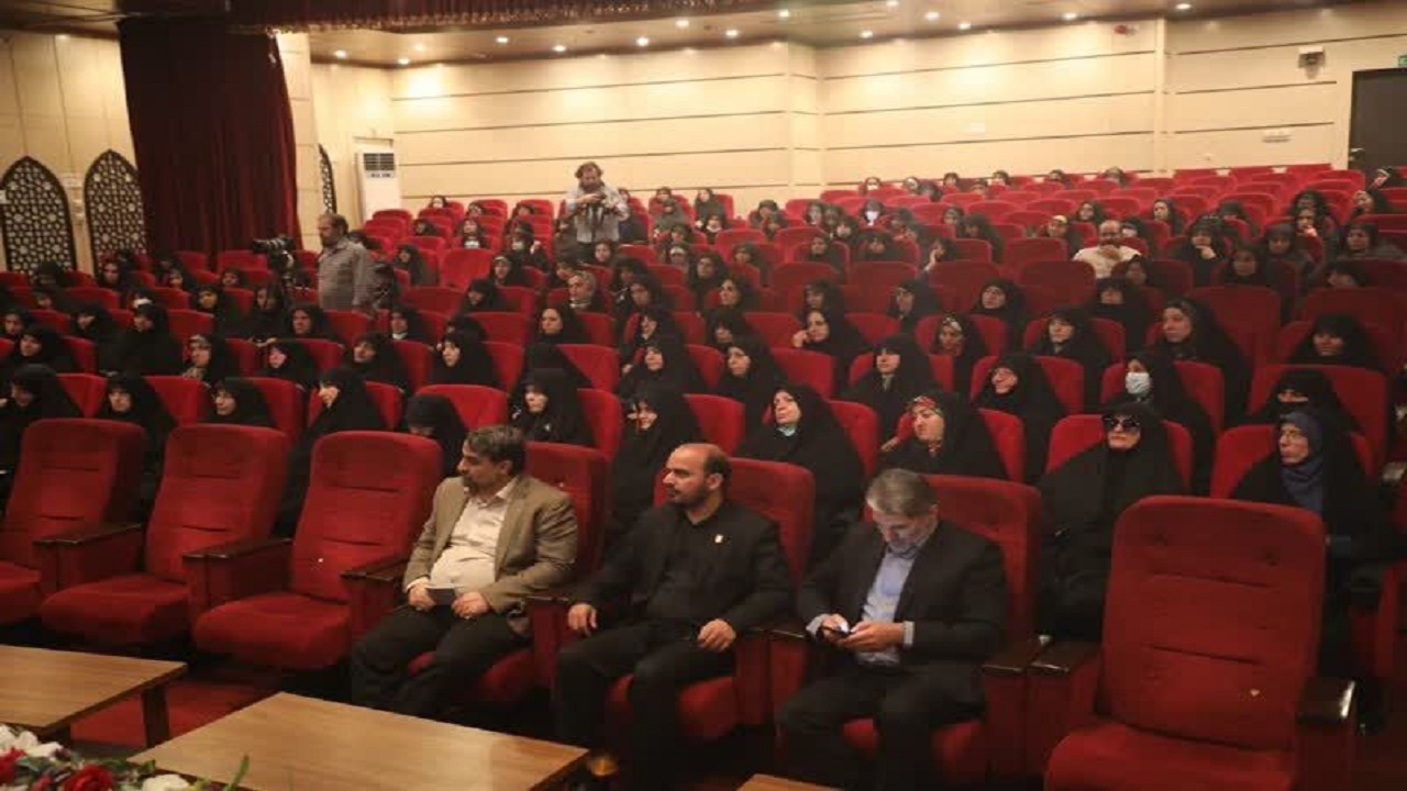 آغاز دوره آموزشی خادمان زن بقاع متبرکه کشور در مشهد