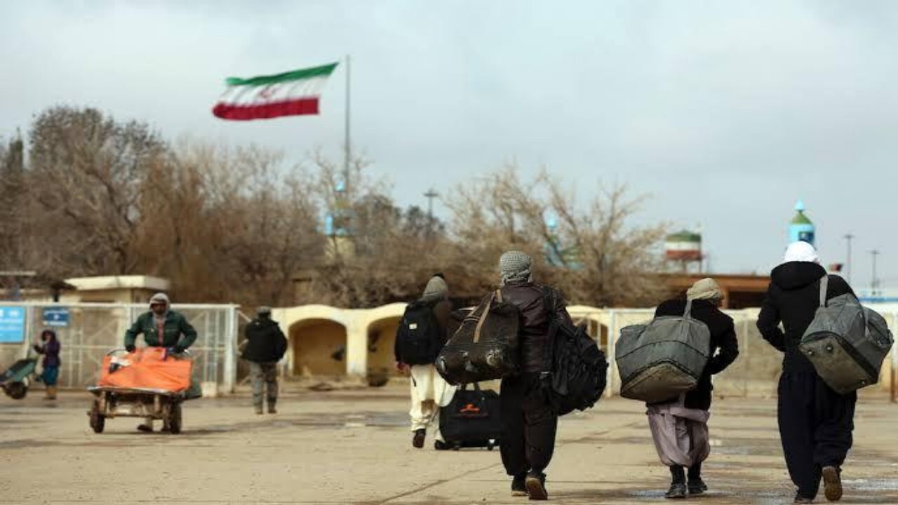 نشست بررسی ۴۰ سال مهاجرت در ایران برگزار شد + فیلم