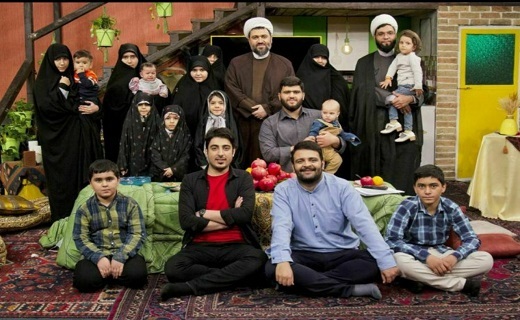 زندگی ساده، اما شیرین/ جوان نخبه یزدی با ۱۳ فرزند سبک زندگی اسلامی را ترویج داد/ با نخبه و جوانترین پدرمشهور ایران آشنا شوید