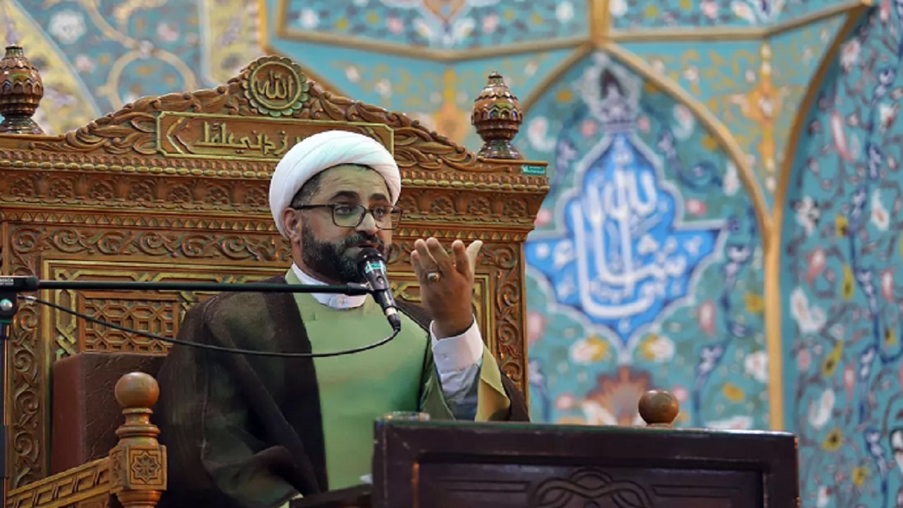 حفظ شأن همسر جریان عشق را در زندگی پایدار می‌سازد