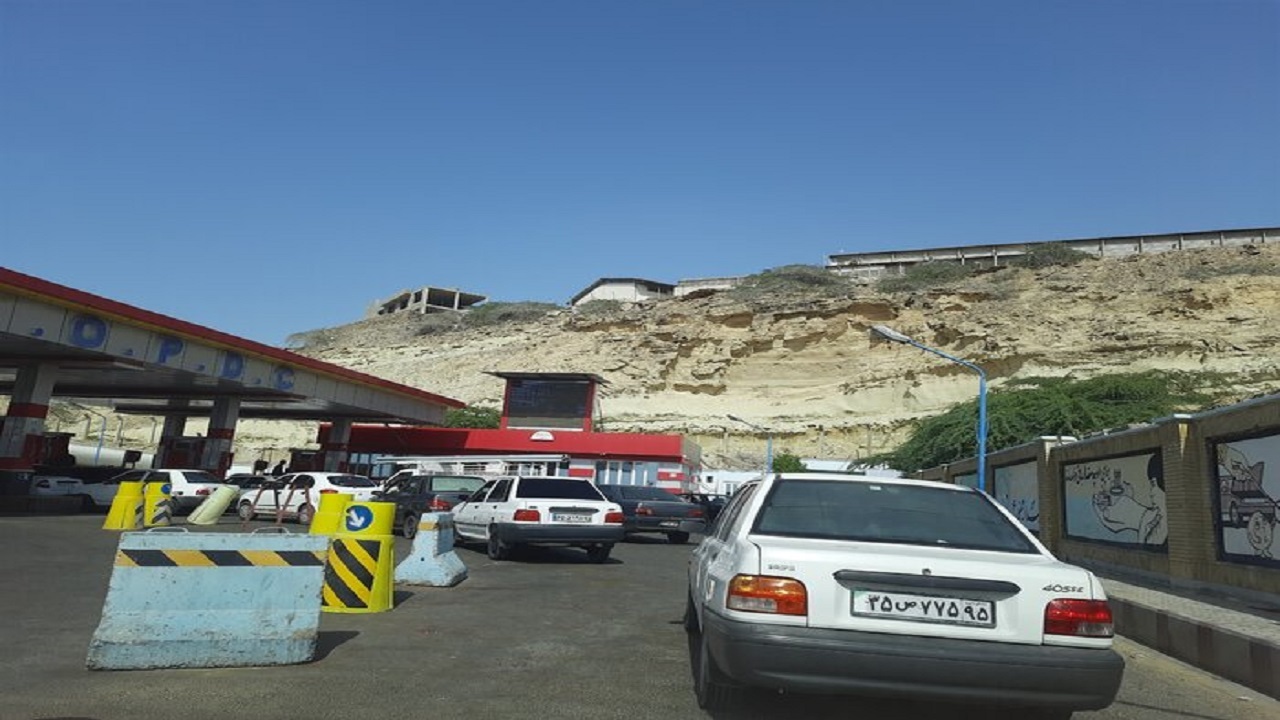 وجود تنها يک جايگاه سوخت در شهرستان گلشن