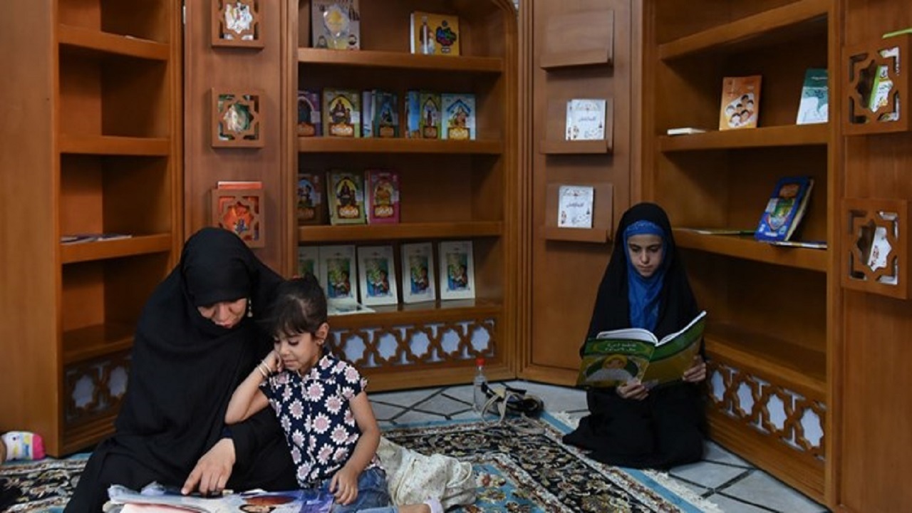 افتتاح سومین پایگاه کتابخوانی در حرم مطهر رضوی