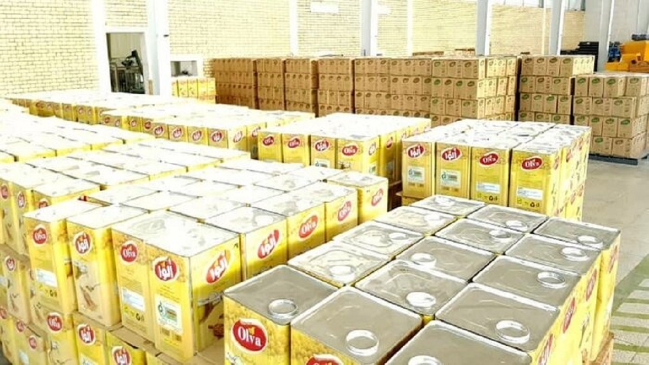 کشف احتکار روغن نباتی و شکر در اردبیل
