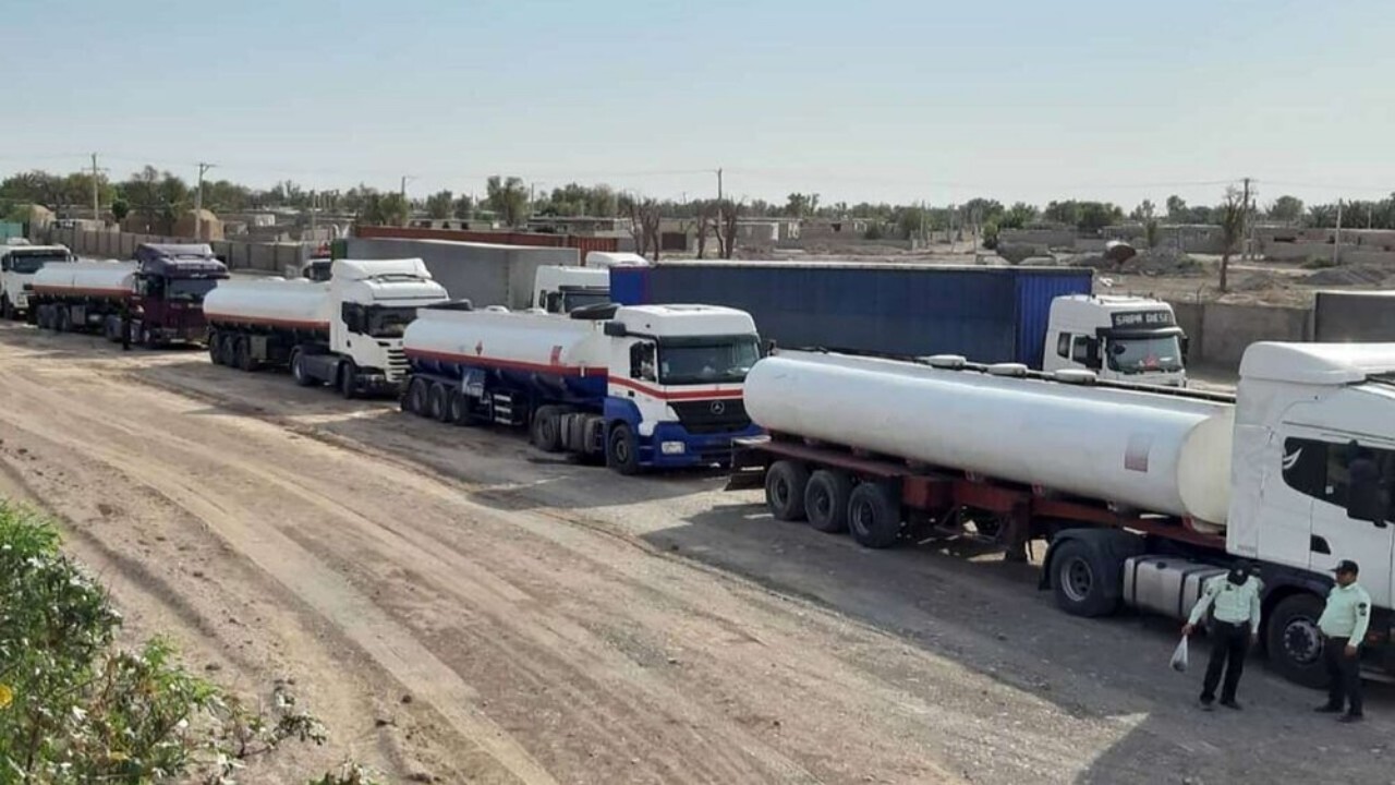 صادرات بیش از ١۴٠ هزار تن سوخت به افغانستان از مرز دوغارون