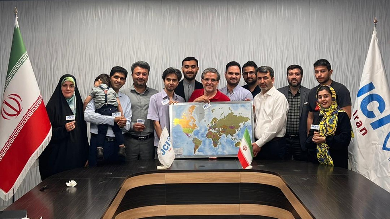 تمدن واقعی نه در غرب بلکه در ایران است