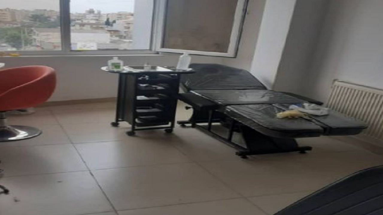 پلمب یک مرکز غیرمجاز زیبایی در بابل