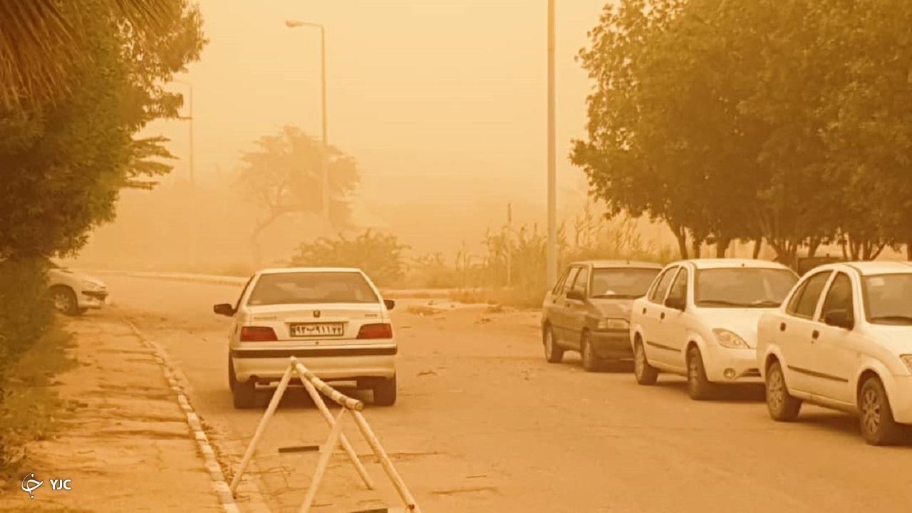 غبار در آسمان آبادان و خرمشهر