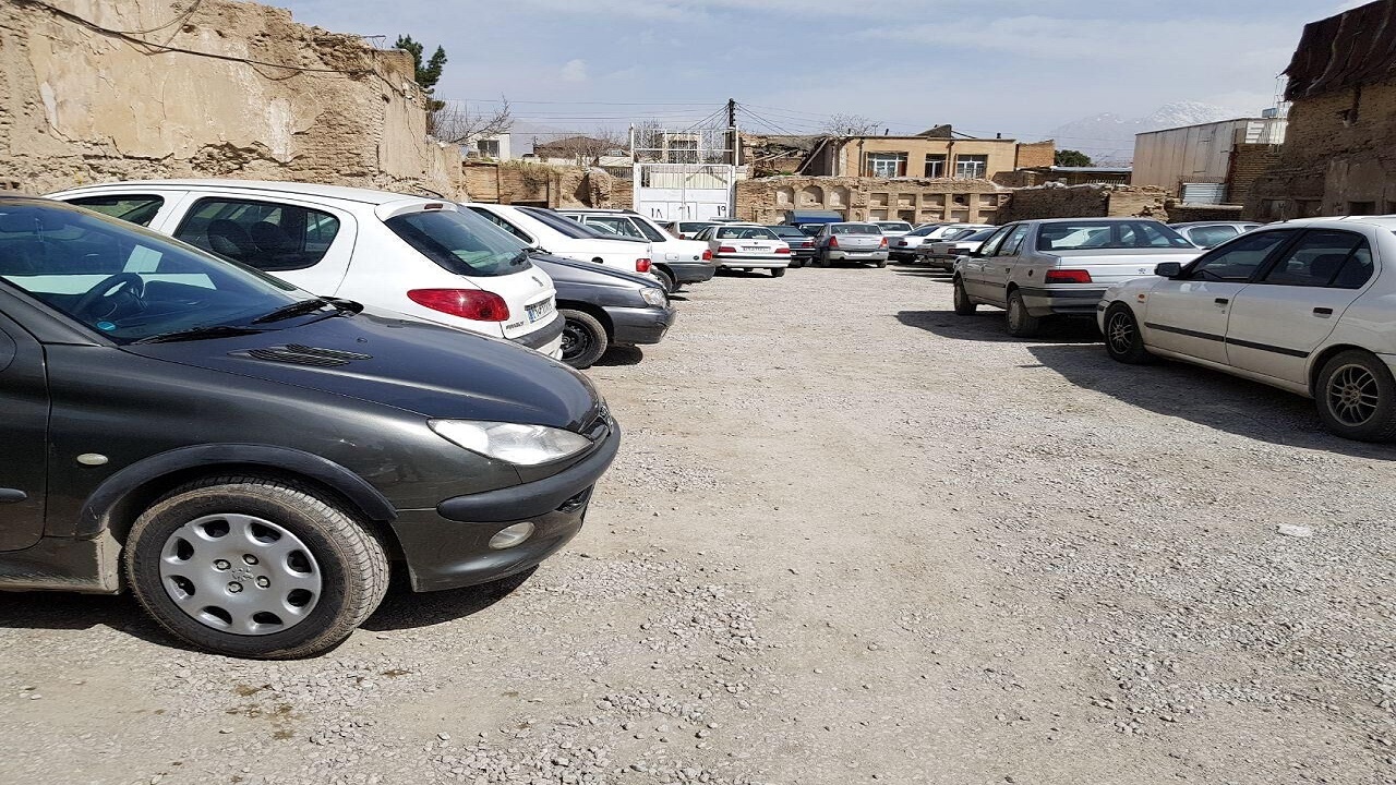 طرح ترخیص خودرو‌های رسوبی از پارکینگ‌های پلیس آغاز شد