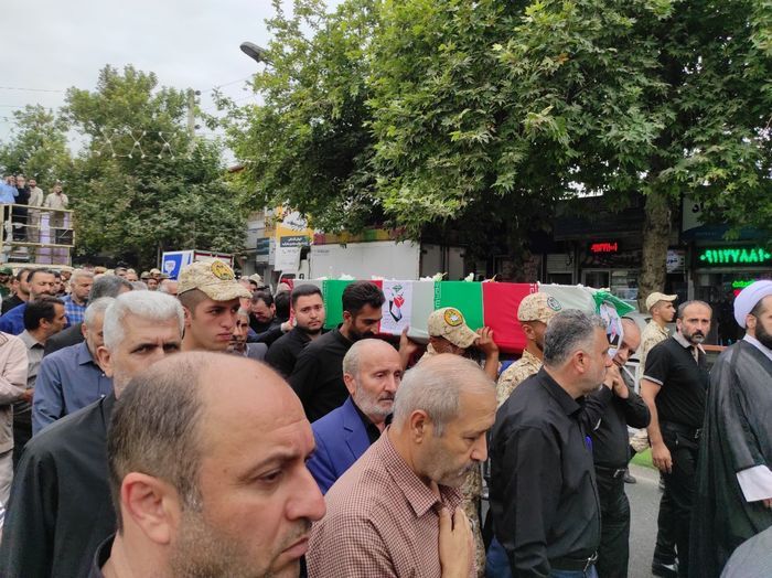 تشییع پیکر شهید &laquo;داود ادبیان&raquo; بر دستان مردم قدردان گرگان
