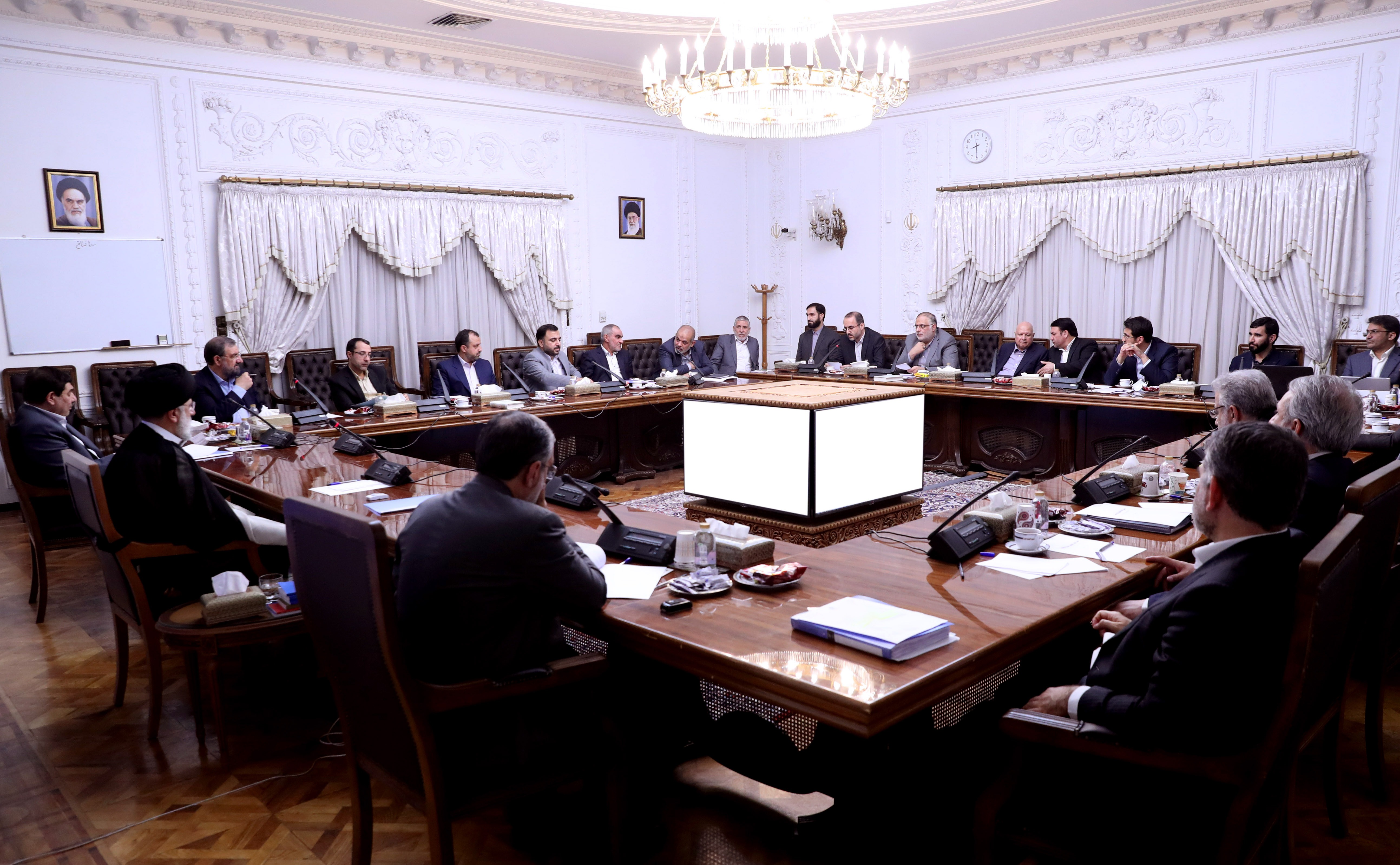 بر ثابت ماندن قیمت نان در سراسر کشور تاکید می کنم