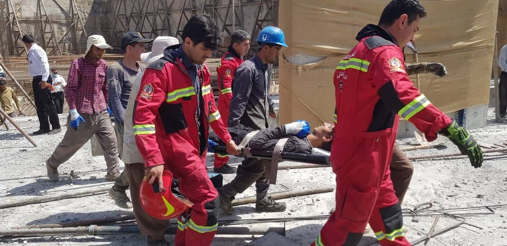 سقوط کارگر ساختمانی به محل گودبرداری