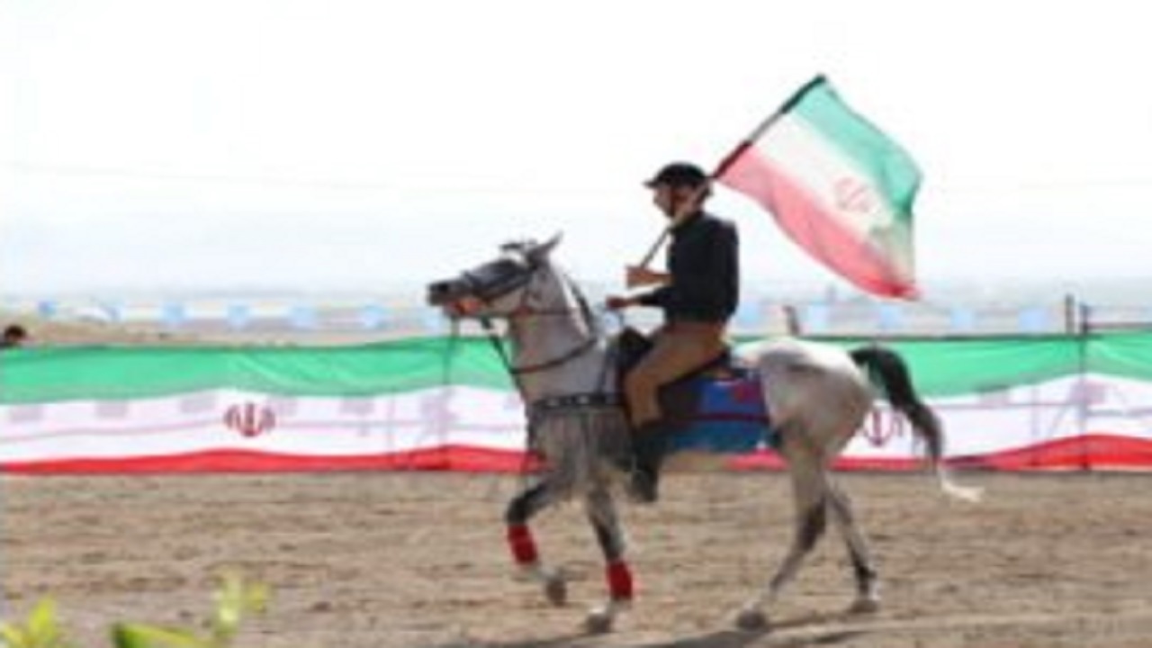 اولین همایش سوارکاری شهر هفشجان برگزار شد