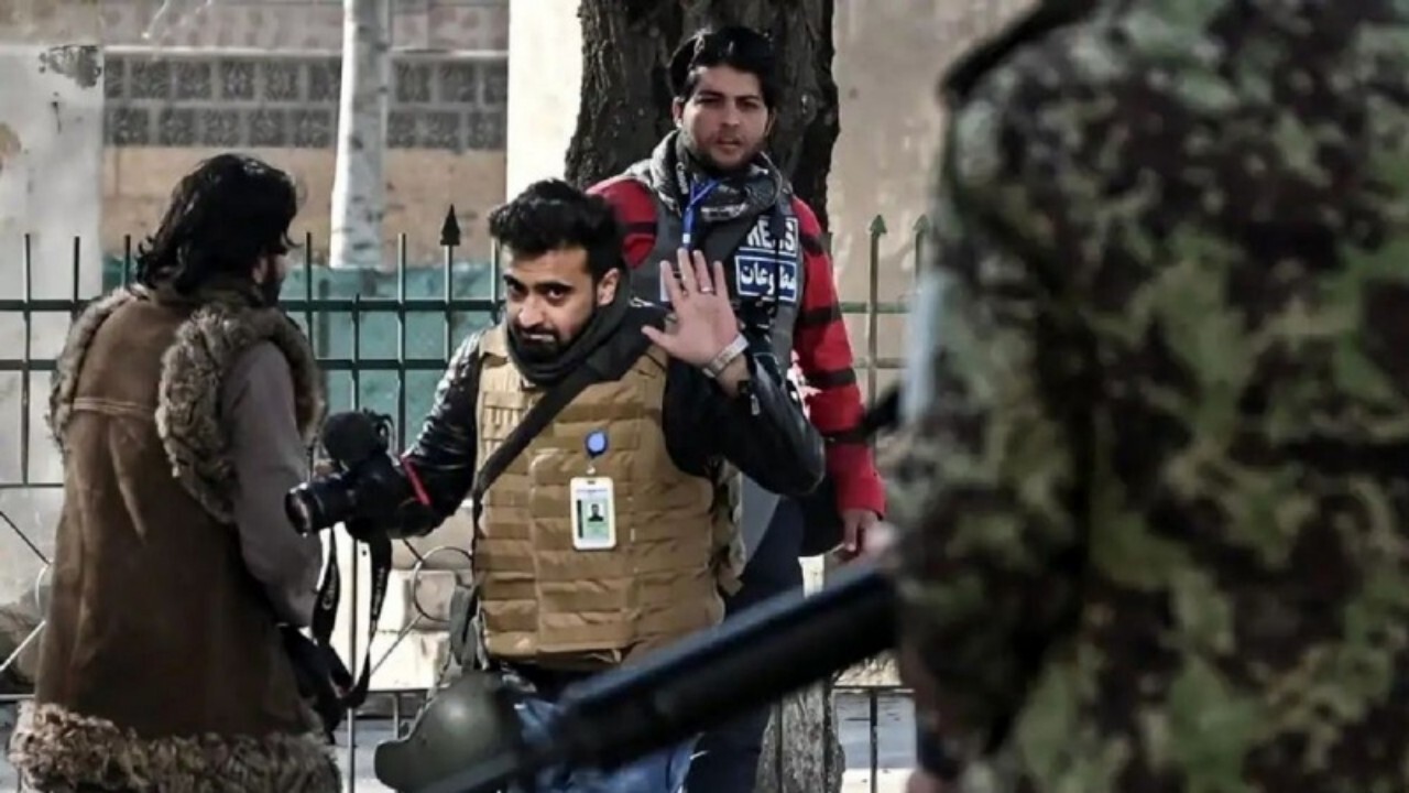 دو خبرنگار افغانستانی از زندان طالبان آزاد شدند