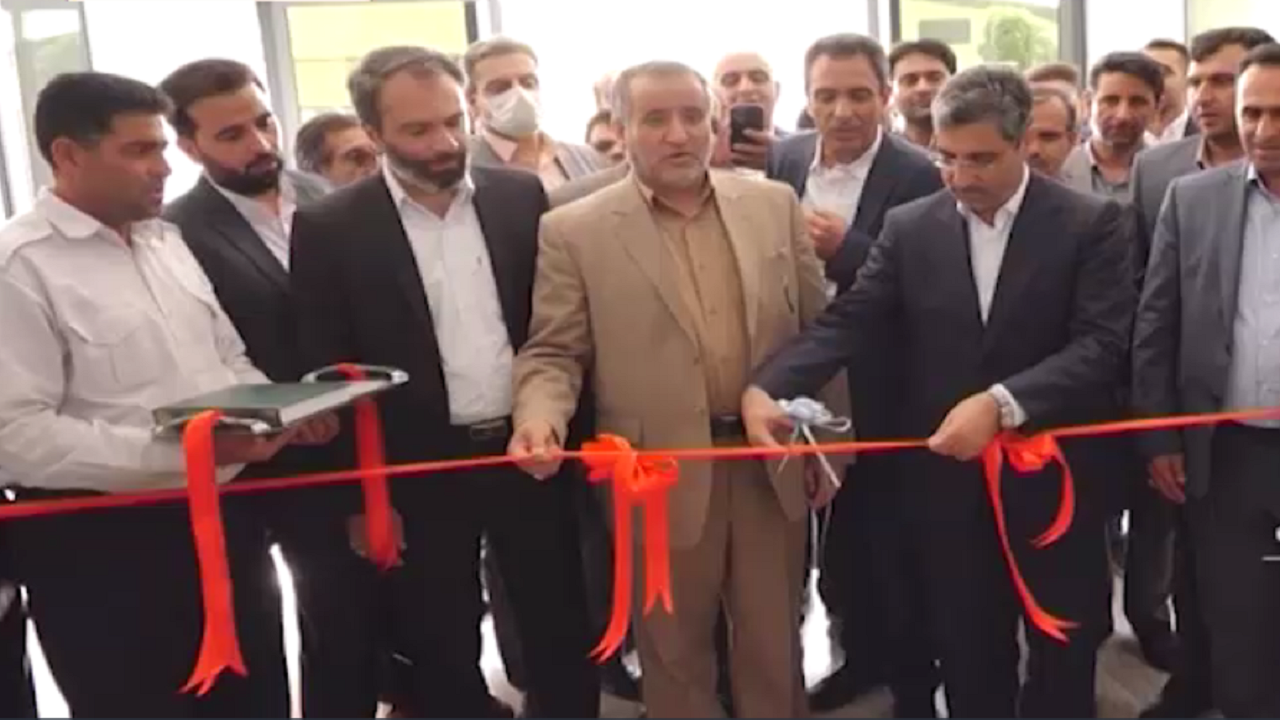 افتتاح ۲ واحد صنعتی نساجی و شیمیایی در سمنان