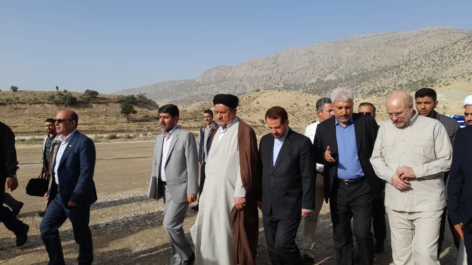 بازدید رئیس مجلس از سد تنگ سرخ بازدید رئیس مجلس از سد تنگ سرخ