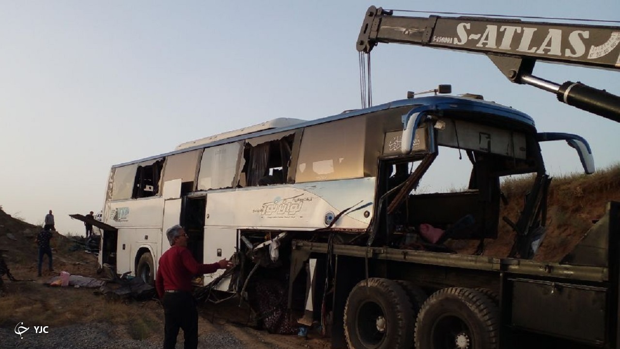 جزئیات جدید واژگونی اتوبوس در محور اراک-بروجرد