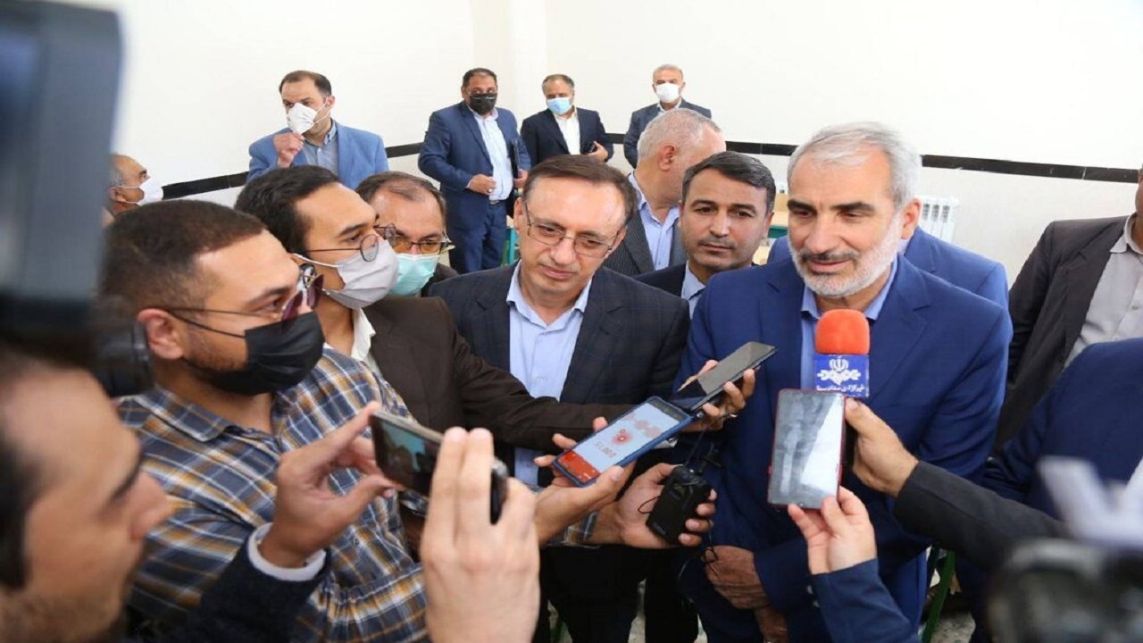 هنوز ایراداتی درباره رتبه بندی معلمان از طرف دولت به ما اعلام نشده است / همان آئین نامه را اجرا می‌کنیم