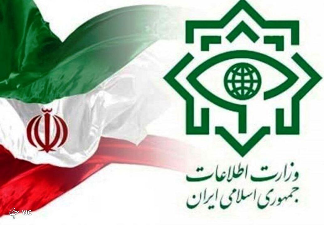 در جنگ اقتصادی به جای فشار به اصناف از فرار مالیاتی جلوگیری شود