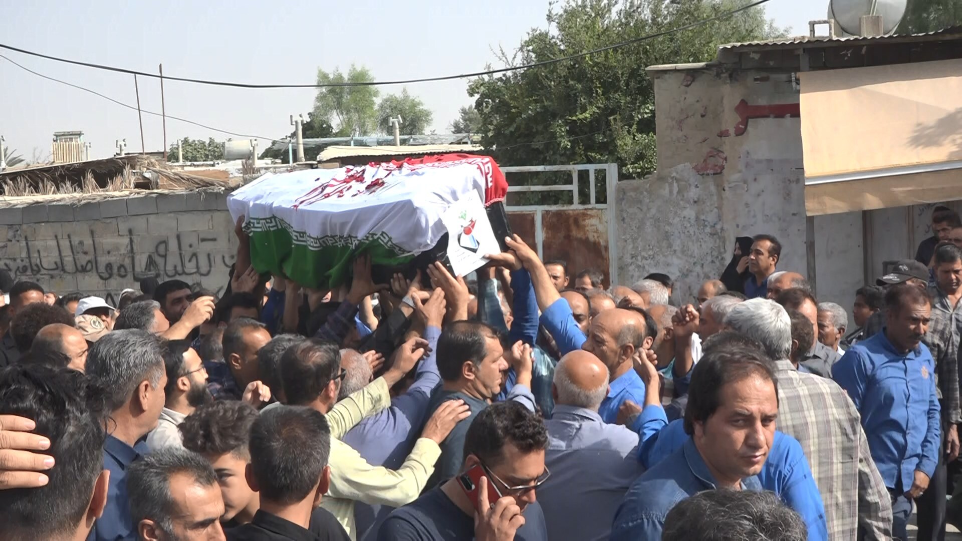 تشییع پیکر جانباز شهید سعیدی فرد در شیراز