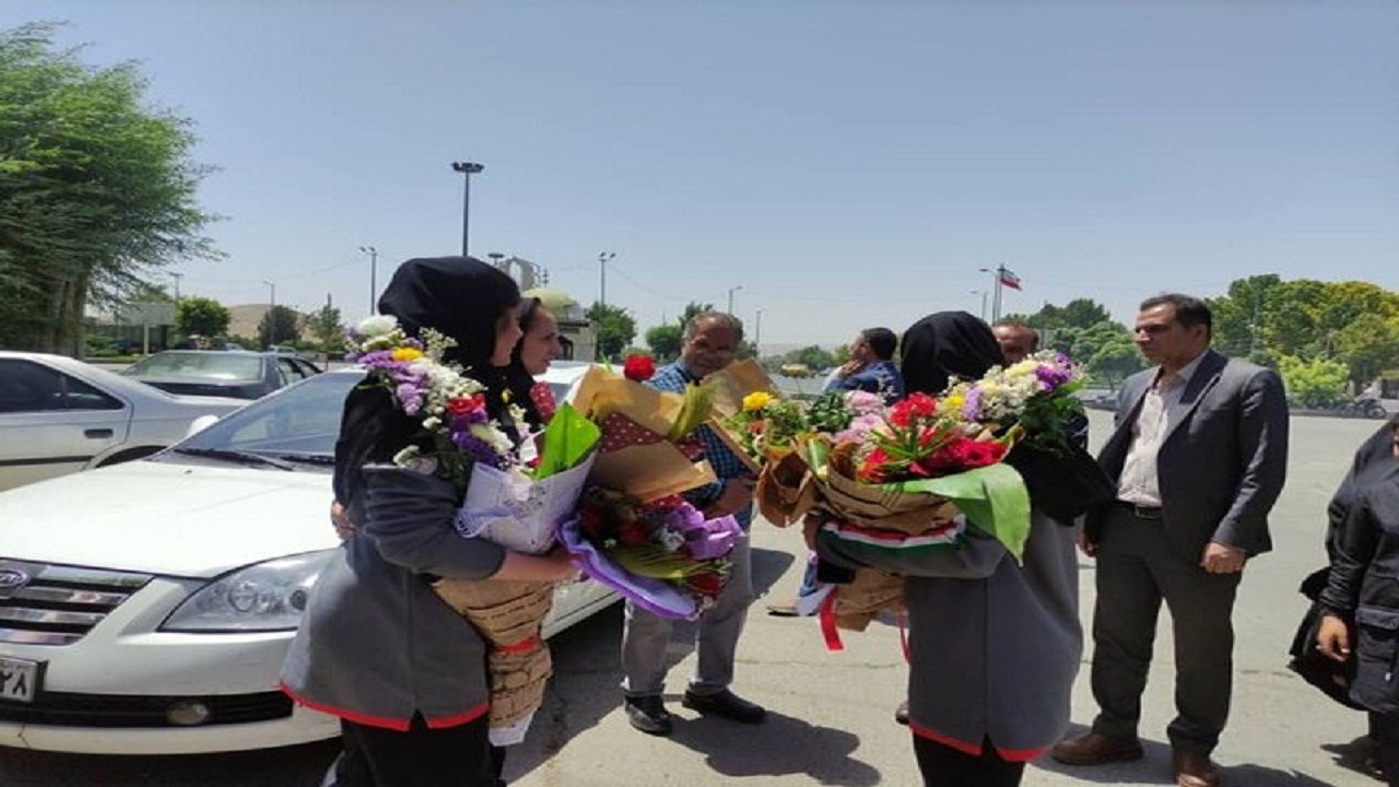 استقبال از دختران هندبالیست ملایری