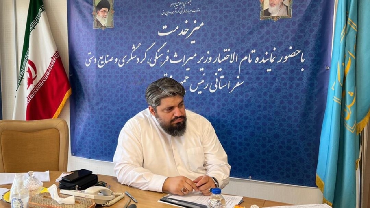 تشکیل میز خدمت با حضور نماینده وزیر میراث‌فرهنگی در کردستان
