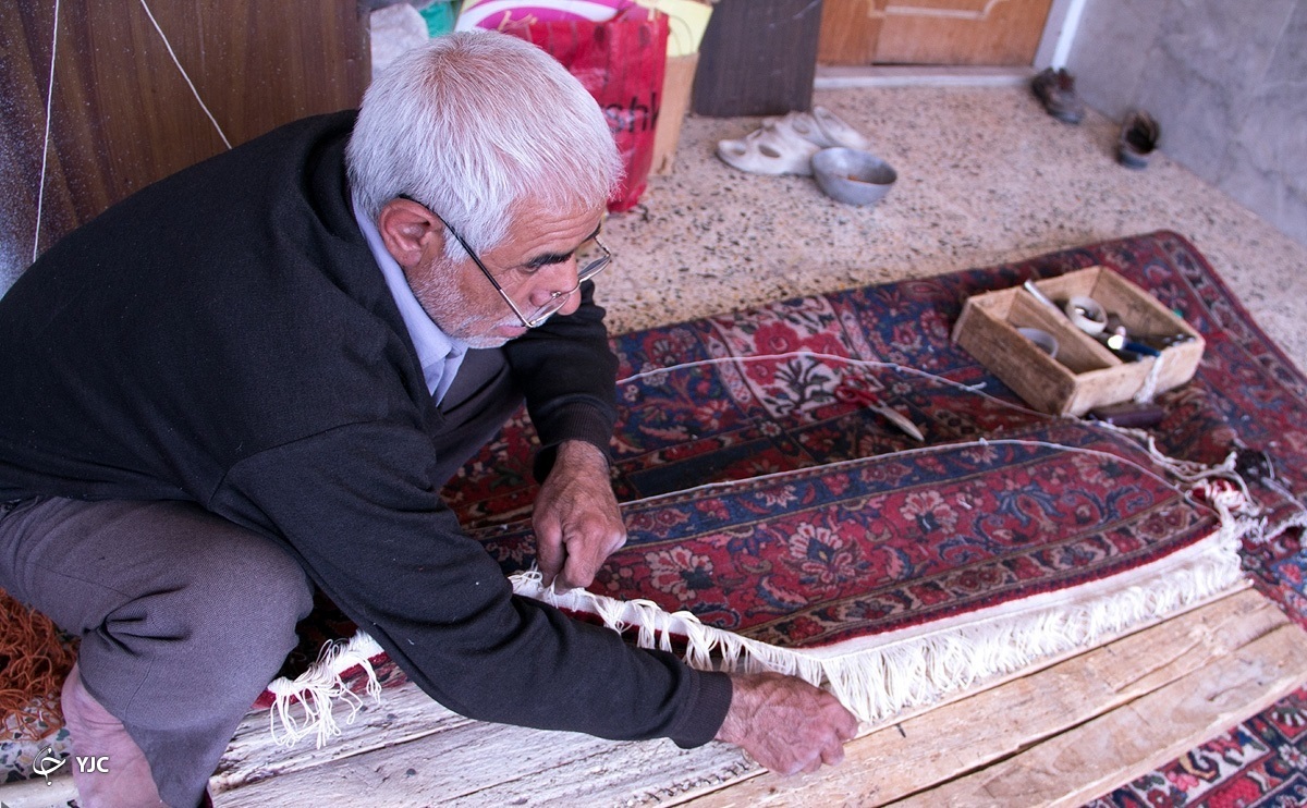 رفوگری هنری همپای فرش بافی