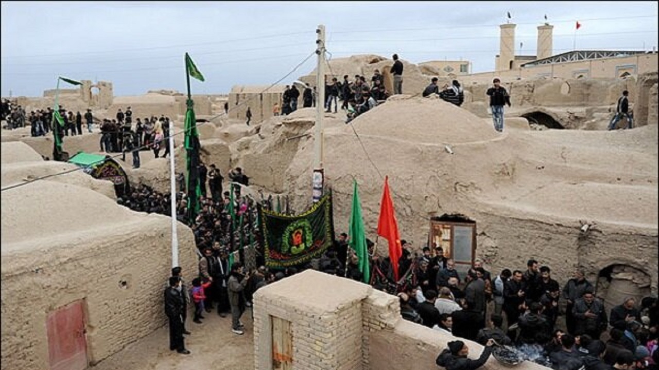 برگزاری سوگواره سفیر امام حسین علیه السلام در شهر تاریخی زواره