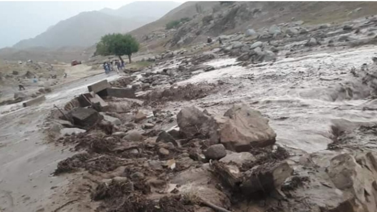 سیلاب در ولسوالی ناور غزنی منجر به تخریب زمین‌های زراعتی شد