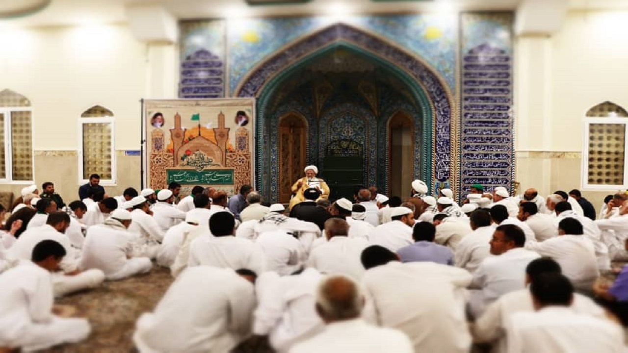 غرور، آفت زندگی انسان است