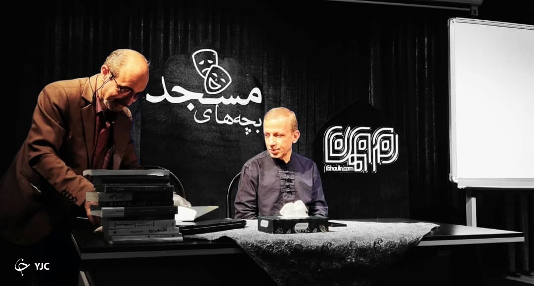 فارس نسبت به جريان تئاتر كشور سهم خود را ادا كند