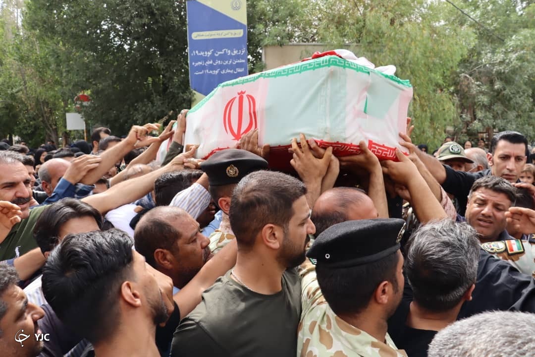 پیکر مطهر سروان شهید رضا کریمی در شیراز به خاک سپرده شد + تصاویر