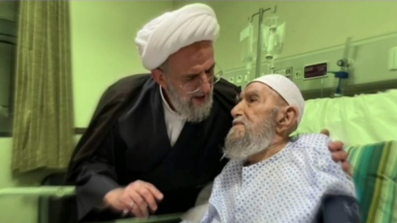 انتقال آیت الله ناصری از بیمارستان قم به اصفهان
