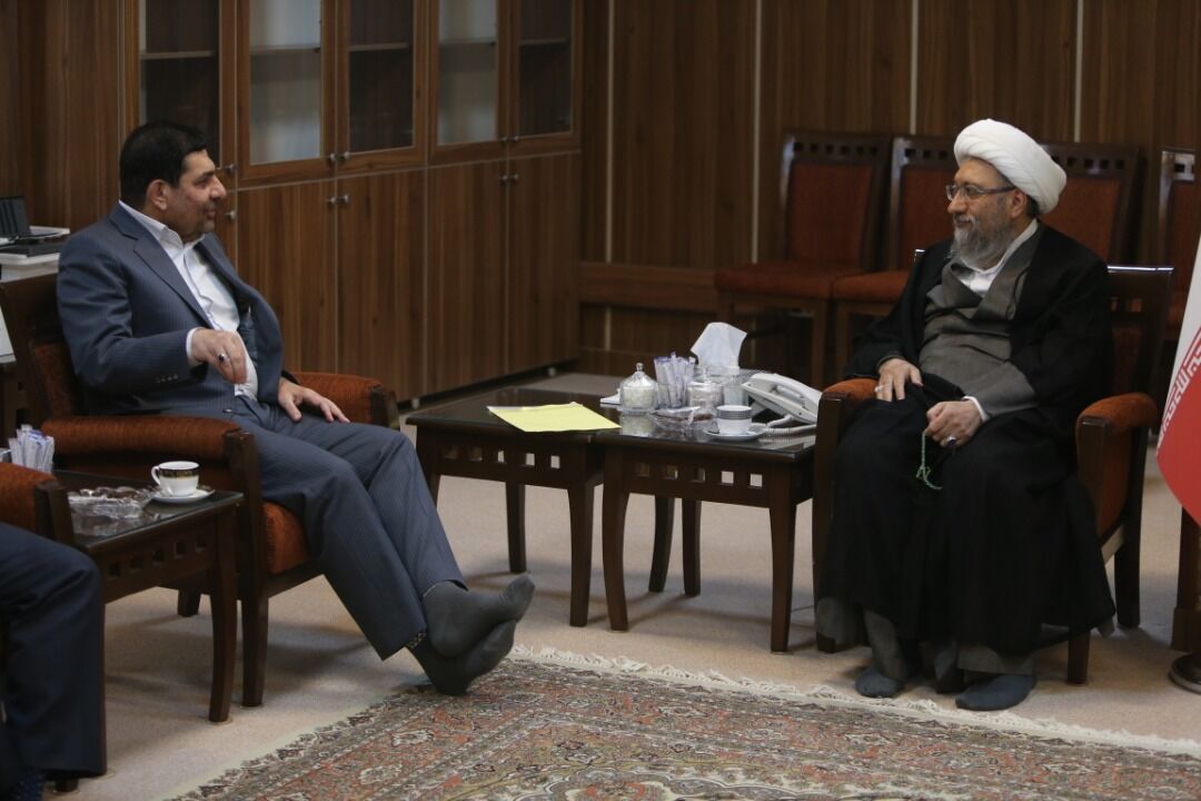 معاون اول رئیس جمهور با آملی لاریجانی دیدار کرد