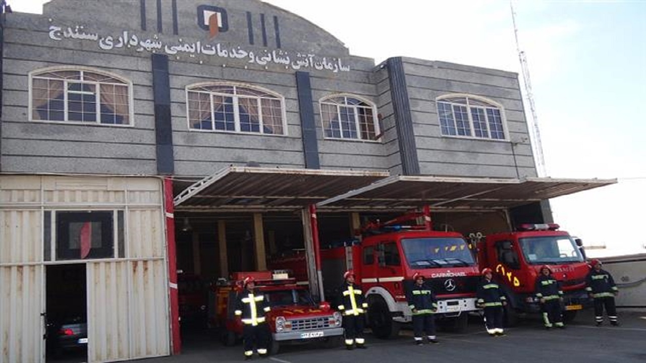 انجام ۴۰۴ عملیات اطفاء حریق و امداد و نجات در سنندج